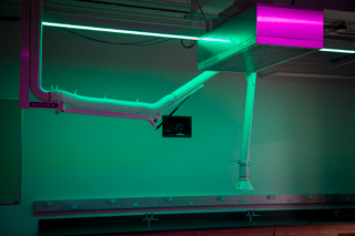 新科学大楼的激光与光子学实验室